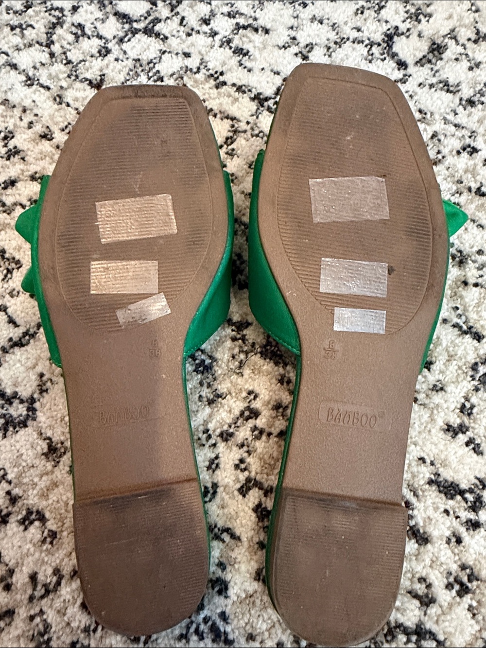 BAMBOO Emerald Green Rose Slide Mules - Picture 2 of 2